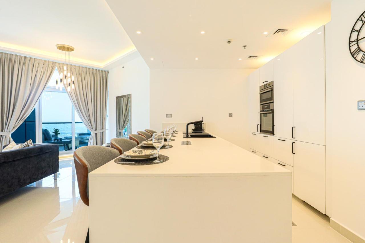 Appartement Higuests - Luxurious High-rise With Stunning Views Dubaï